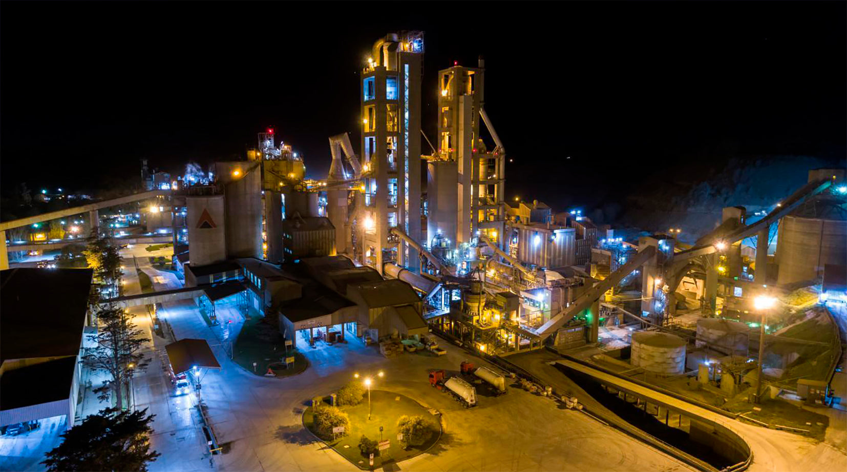 Revolutionize Industrial Resilience with UC-555: The Ultimate Corrosion Solution